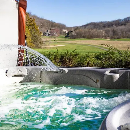 Hot Tub Golf View Fire Pit